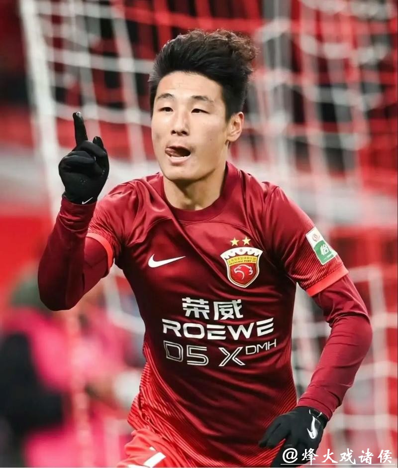 新民场外音|关尹:下一个武磊,会是他吗? 新民场外音|关尹:下一个武磊,会是他吗?