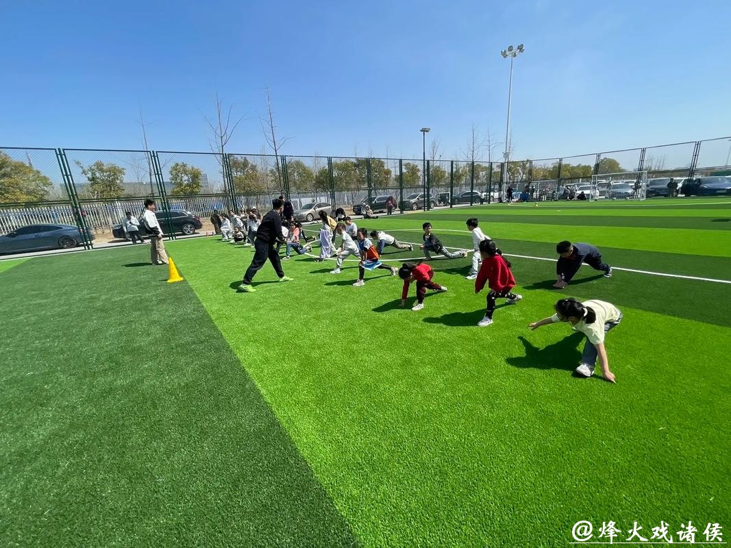 足球训练营精英课程开课，乐动体育选拔中国青训未来